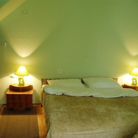 Apartments & Rooms Korzo Slavonski Brod Exterior foto