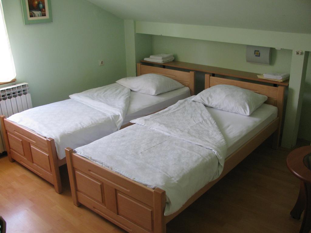 Apartments & Rooms Korzo Slavonski Brod Habitación foto