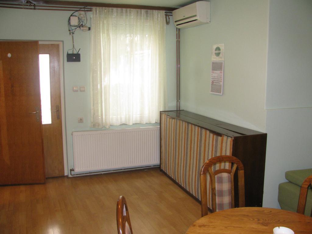 Apartments & Rooms Korzo Slavonski Brod Habitación foto
