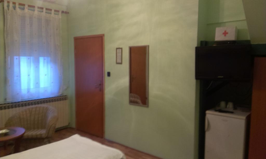 Apartments & Rooms Korzo Slavonski Brod Habitación foto